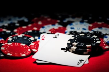 Blackjack live dealer at bolaklik88 dealing cards from shoe with clear table layout